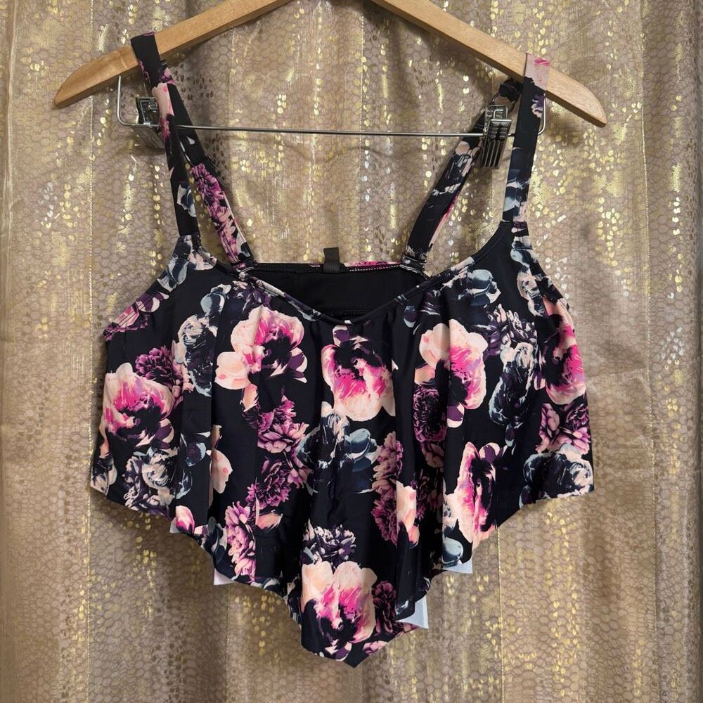 Torrid Dream Floral Pink Black Wireless Flounce Bikini Top Size 0 Large 12